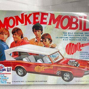 MPC The Monkees Monkeemobile Pontiac GTO 1/25 Model Kit NEW
